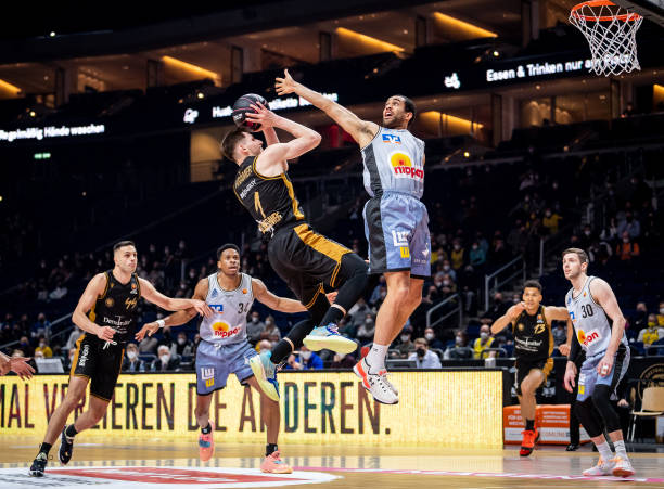 还能突入禁 还能突入禁