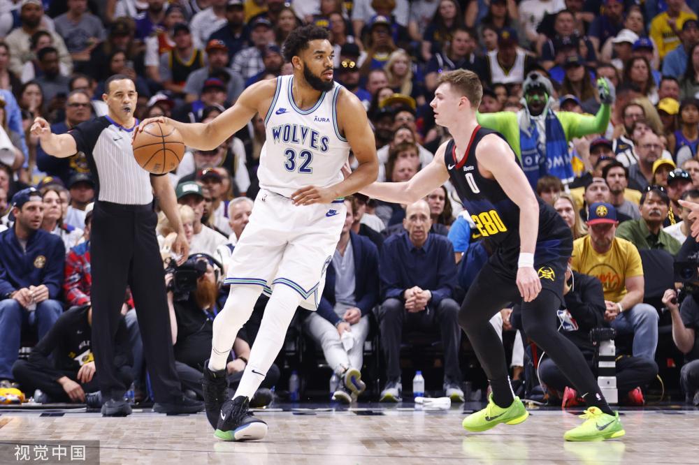 分球的一刻 分球的一刻